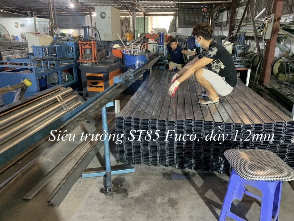 Cửa cuốn siêu trường ST85